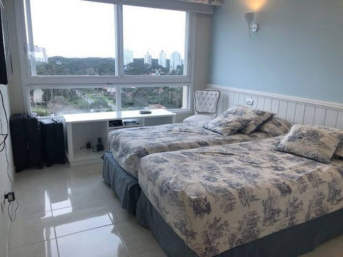 Imagen 20 de 24 de Apartamento En Venta De 3 Dormitorios En Playa Mansa (ref: Lij-5706)