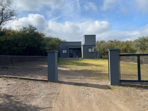 Casa A Estrenar-carpintería (zona Céntrica)
