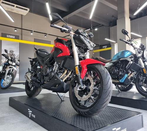 Voge 500 R - Moto Sport - Concesionario Oficial Rosario