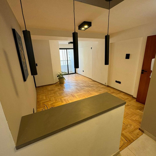 Departamento En Nueva Córdoba 1 Dormitorio Remodelado 100% Con Balcon