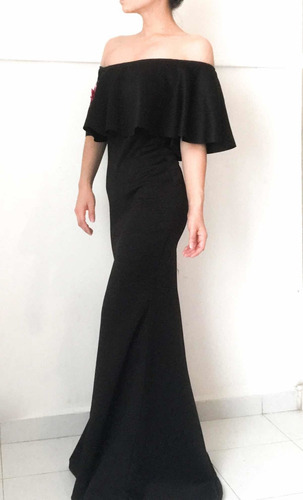 - Vestido Negro Largo (Usado)