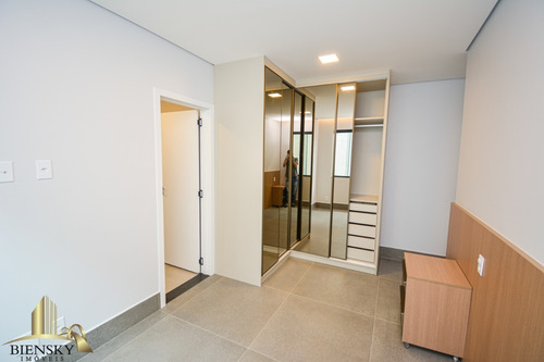 Imagem 8 de 16 de Linda Casa Com Armários Planejados, Semi-mobiliada Na Vicente Pires - Cs00093 - 70397924