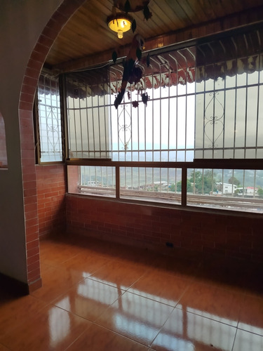 En Venta Apartamento En El Encanto, Los Teques Kp
