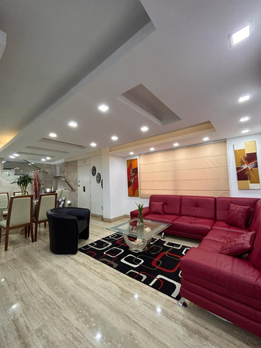 Hermanas Mota Venden Townhouse De Lujo En Guataparo