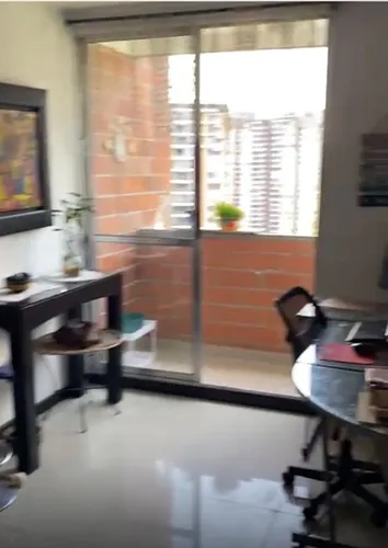 Arriendo Lindo Apartamento Con Espectacular Vista En La Unidad Residencial Colinas De Los Bernal, Ubicada En La Loma De Los Bernal.