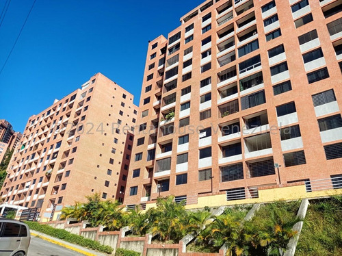 Apartamento En Alquiler En Urb. Colinas De La Tahona, Caracas. 24-22411 Yf