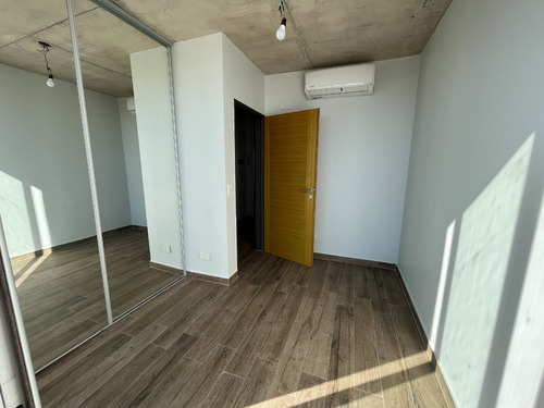 Imagen 21 de 30 de Duplex 3 Amb A Estrenar Con Patio Y Parrilla