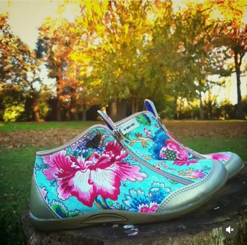 Imagen 5 de 10 de Zapatillas Abotinada Te Para Tres Diseños Estampados Unicos