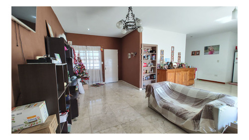 Imagen 16 de 30 de Casaquinta En Venta Con Pileta En Ruta Sol.permuta