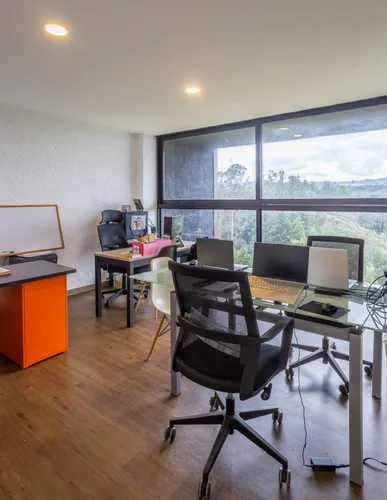 Casa En Venta En Vía Principal De Santa Elena. Cod V15184