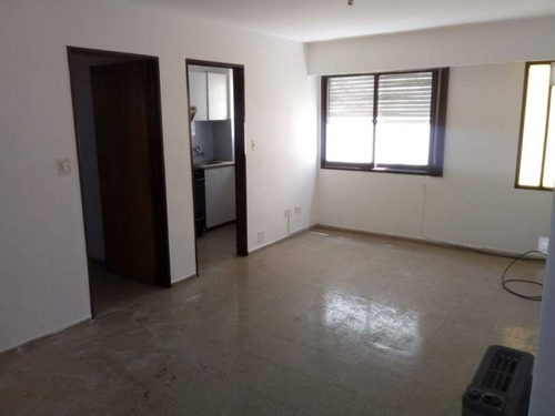 Dpto 1 Dormitorio, Av Colon 1437, Alberdi