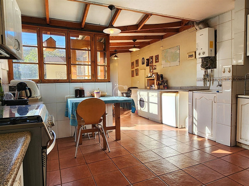 Casa En Venta De 5 Dorm. En Las Condes
