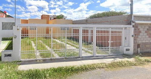Hermosa Casa En Venta En Banthi, San Juan Del Río, Querétaro, México. Cmr