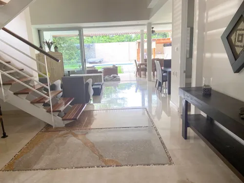 Casa De Dos Niveles En Pance, Cali- Valle Del Cauca