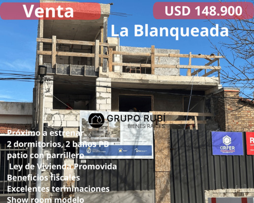 Venta De Apartamento 2 Dormitorios Duplex Con Patio Y Parrillero Tipo Casita