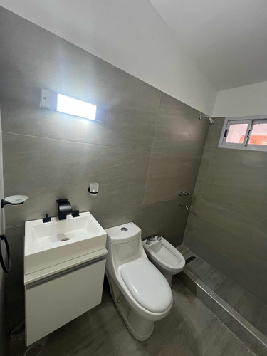 Casa 3 Hab. Cocina-com-star, 1baño,cochera,galería,parriilla
