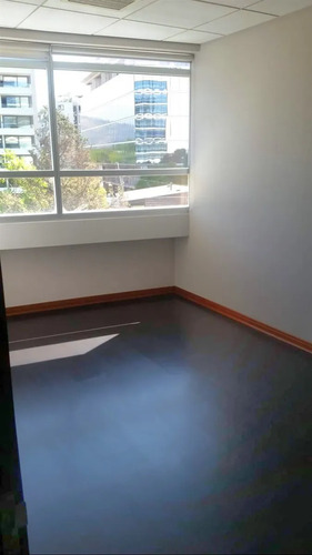 Oficina En Venta En: Las Tranquera Con Av. Las Condes