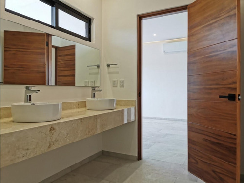 Casa Nueva En Venta En Residencial Río, Cancún