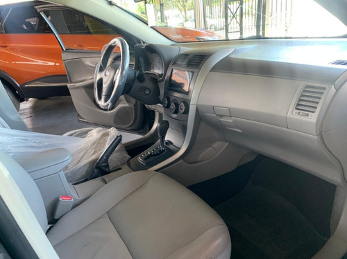 Toyota Corolla 1.6 16v Xli Aut. 4p