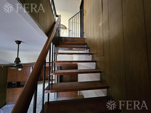 Venta De Casa De 4 Ambientes Con Cochera Y Quincho En Piñeyro
