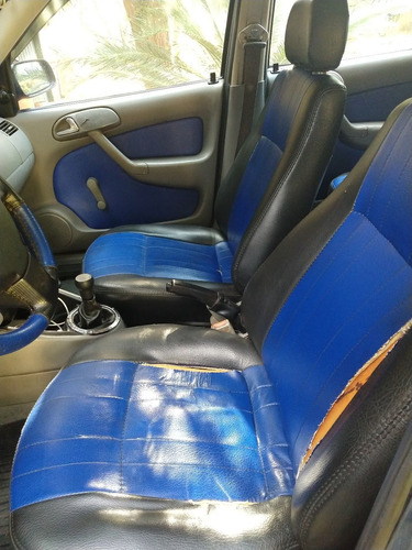 Volkswagen Parati 2000 1.0 16v 5p