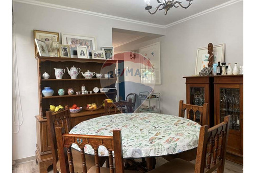 Casa En Tranquila Zona Residencial
