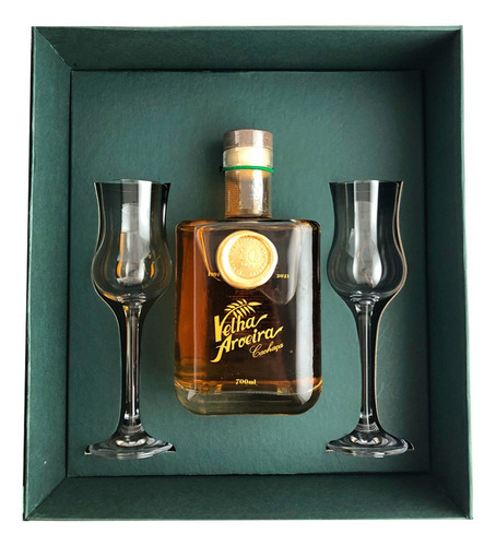 Kit Cachaça Velha Aroeira Especial 30 Anos 700ml C/ 2 Taças Tamanho Unica-u