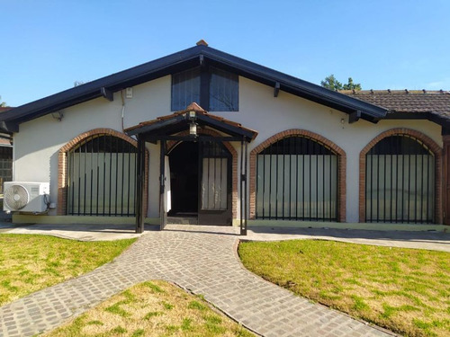 Venta Casa Quinta 5 Dormitorios Canning Con Cochera