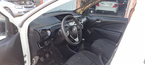Toyota Etios Sedan Año 2018 Chocado Por Partes