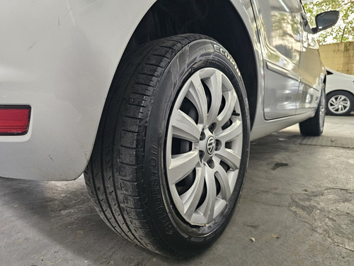 Volkswagen Fox 1.0 MI 8V FLEX 4P MANUAL