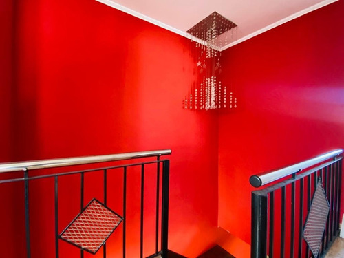 Imagen 13 de 18 de ¡ Oportunidad ! Chalet De 4 Amb. Con Garage Doble Y Fondo..