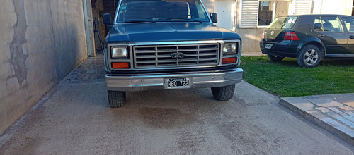 Ford F-100 Xlt