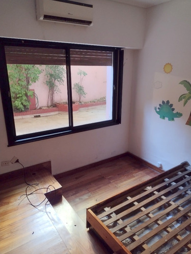 Alquiler Ph De 3 Amb C/dep Y Patio En Flores.