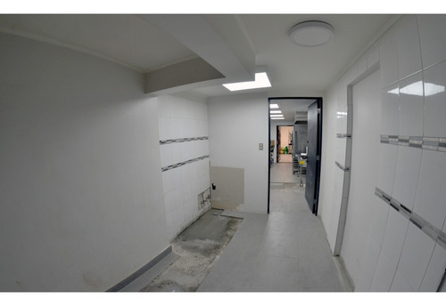 Local Comercial Primer Piso En Los Leones