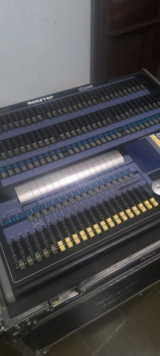 Consola Iluminación Neo 2048 Copia Avolites Pearl Ampro