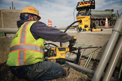 Rotomartillo electroneumático DeWalt DCH481X2 inalámbrico amarillo y negro