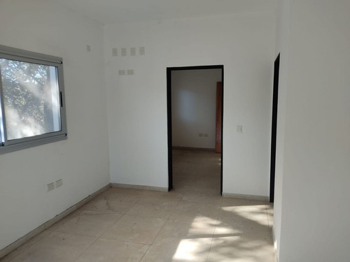 Imagen 6 de 9 de Alquiler Galpón 1000m2 En Pontevedra, Merlo