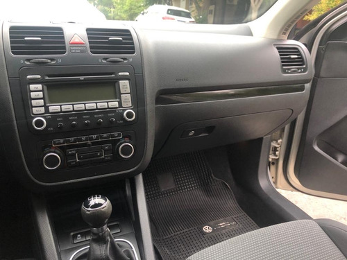 Volkswagen Vento 2.5 - 170cv