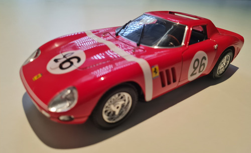 Ferrari 250 Gto 1964 - 1 18 - Guiloy Rojo