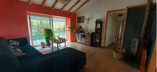 Casa Y Parcela 6100m2 Con Orilla De Río A 20 Min De Valdivia