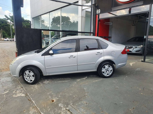 Imagem 3 de 10 de Ford Fiesta 1.6 Mpi Sedan 8v Flex 4p Manual