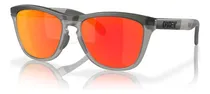 Comprar Oakley Frogskins Range Oo9284 928401 55, color sol, color gris neblina, color varilla, color gris mate, color de lente, color de lente, diseño de patrón rubí