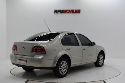 Volkswagen Bora 2.0 Trendline Manual 2010 Rpm Moviles