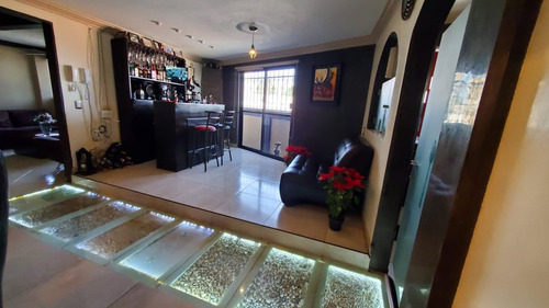 Inversión Con Doble Propósito: Casa + Salón De Fiestas, Calle Cardenales, Col. Parque Residencial Coacalco, Ecatepec, Edo. Méx.