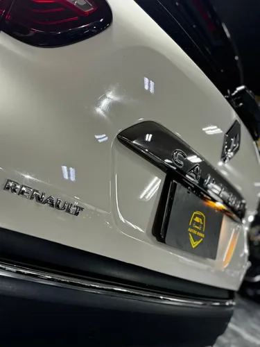 Renault Captur 2.0 Iconic At