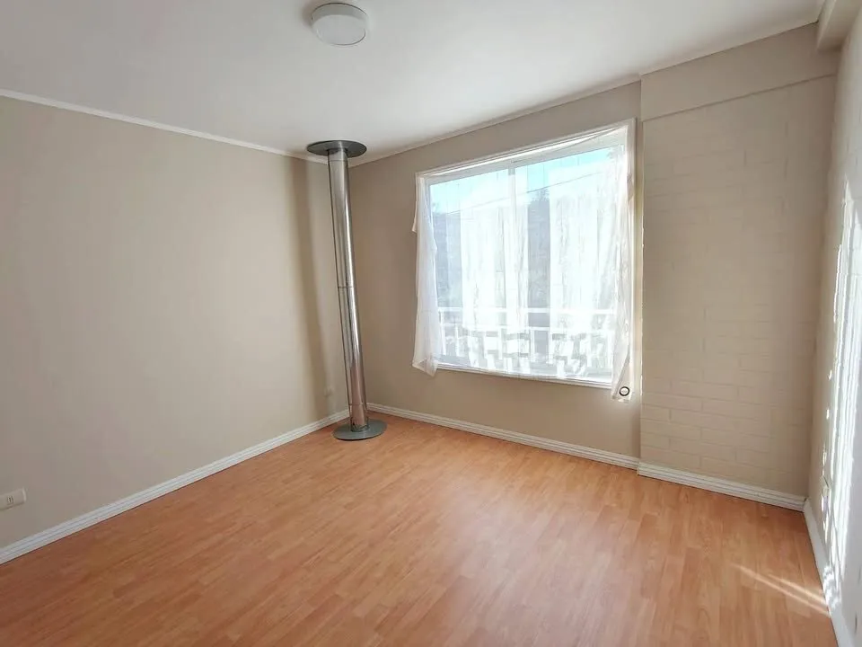 Imagen 5 de 10 de Casa Esquina En Venta Con Patio Amplio Y 3 Estacionamientos