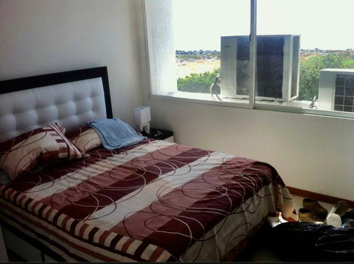 Apartamento Amplio De 94mts.3hab-2baños.vista Al Mar.