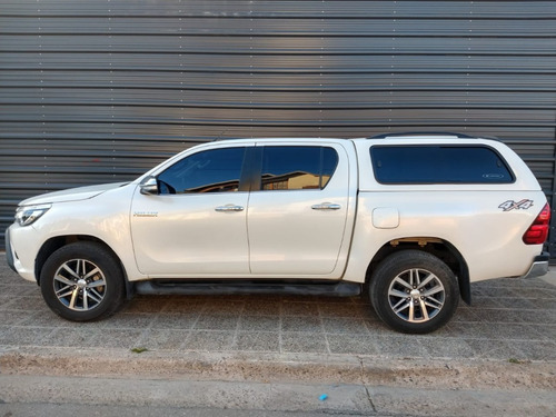 Toyota Hilux 4x4 D/c Srx 2.8 Tdi 6 A/t 2017