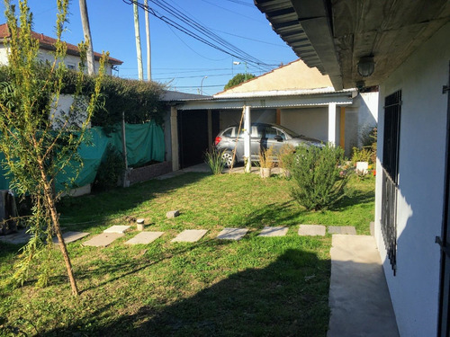 Imagen 3 de 14 de Casa 5 Dormitorios Con Parque Y Pileta En B° San Carlos