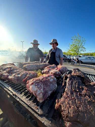 Catering De Asados - Eventos Sociales - De Amor Y Brasas